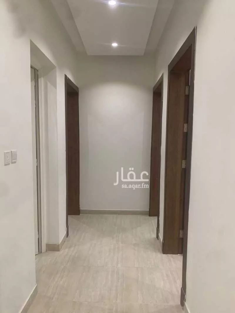 شقة 4 غرف في الحمرا 7