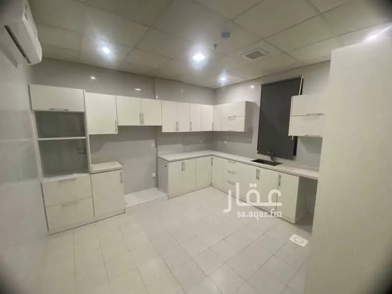 شقة 5 غرف في الحمرا 6