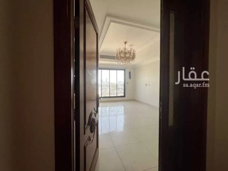 شقة 5 غرف في الروابي 26