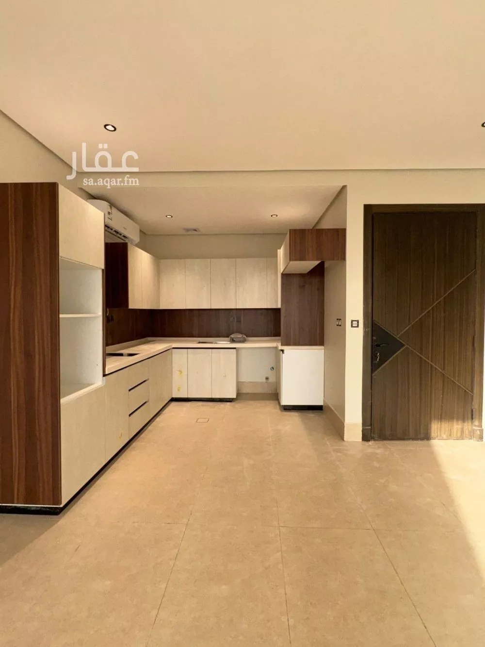 4 bedroom floor in Al Hamra 14