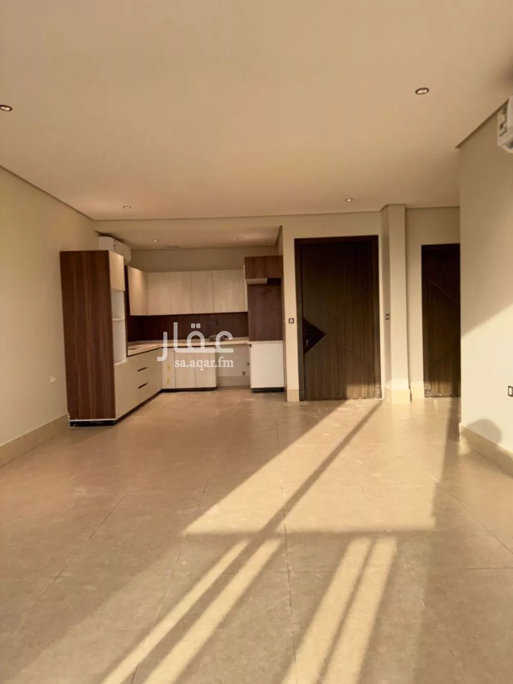 4 bedroom floor in Al Hamra 9