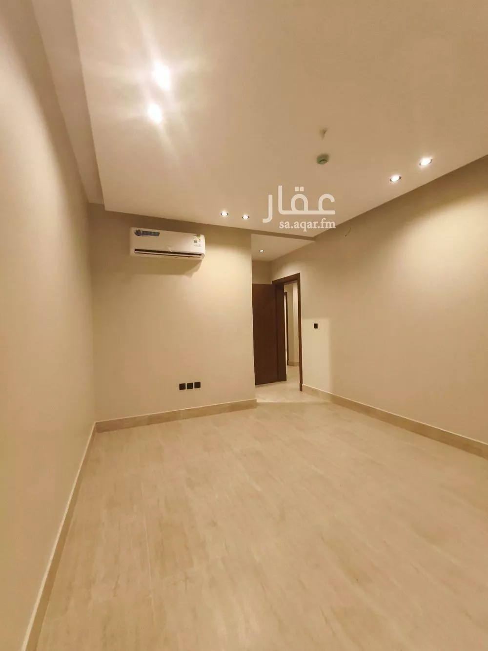 5 bedroom apartment in Al Hamra 11