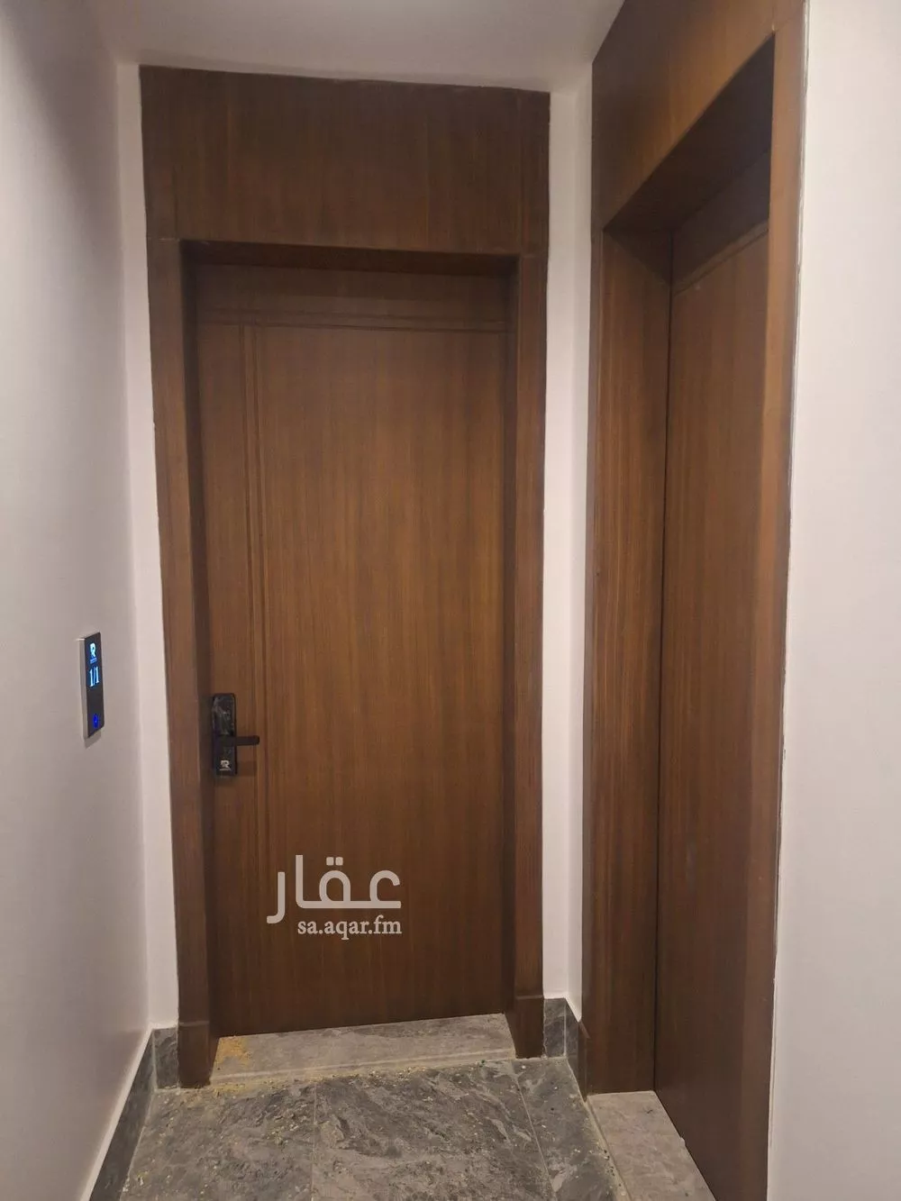 شقة 5 غرف في الحمرا 8