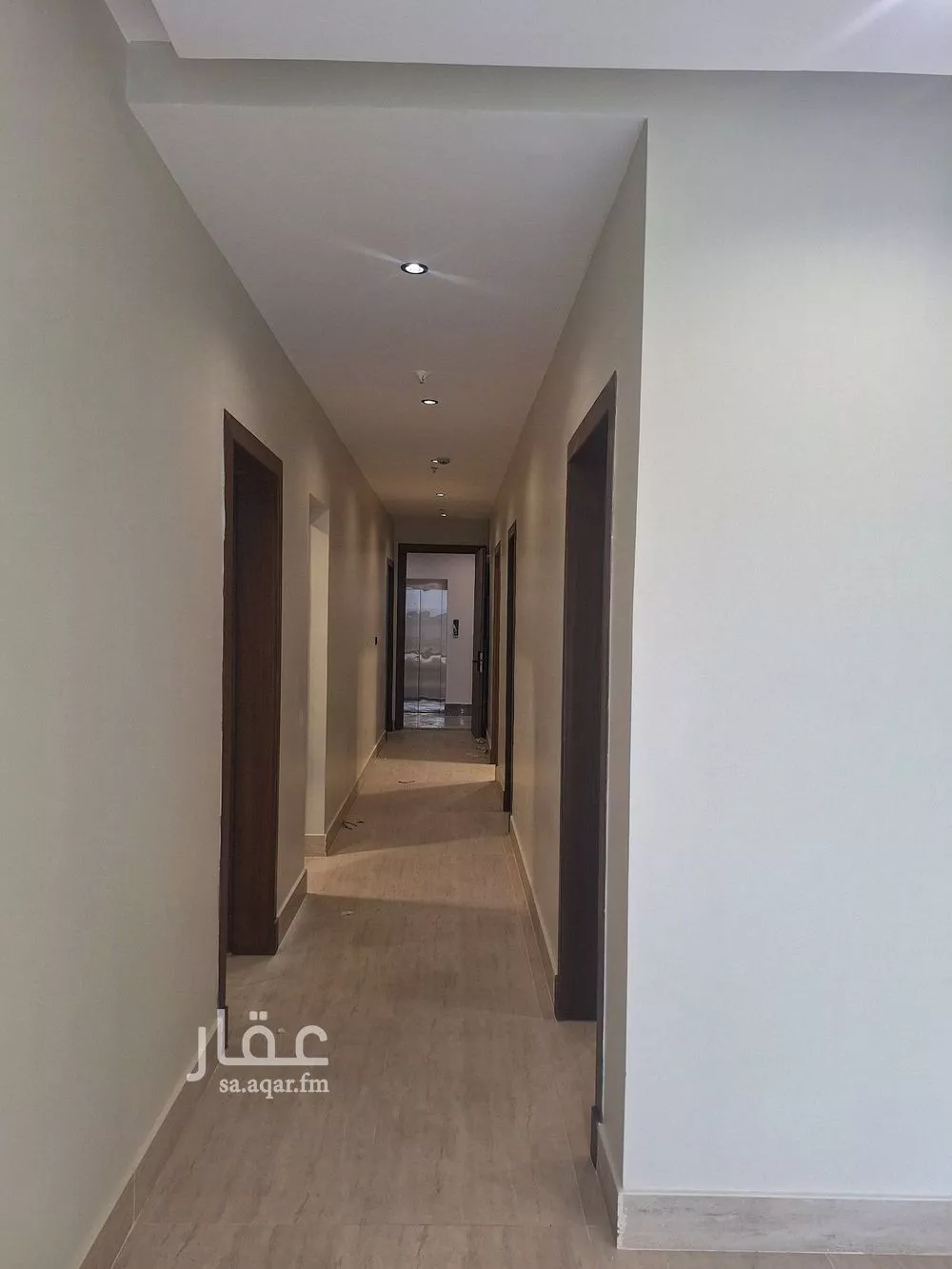 5 bedroom apartment in Al Hamra 9