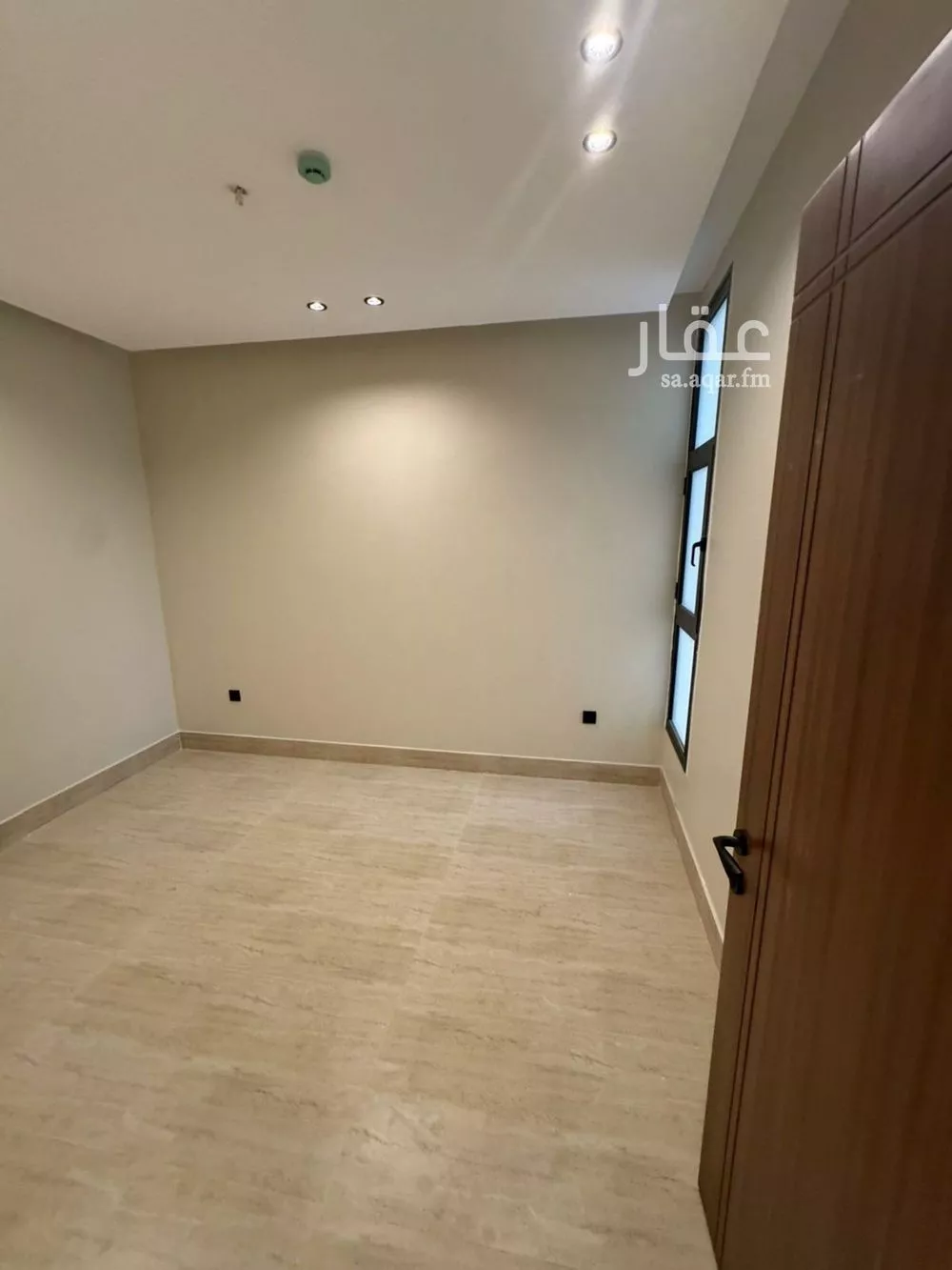 5 bedroom apartment in Al Hamra 11