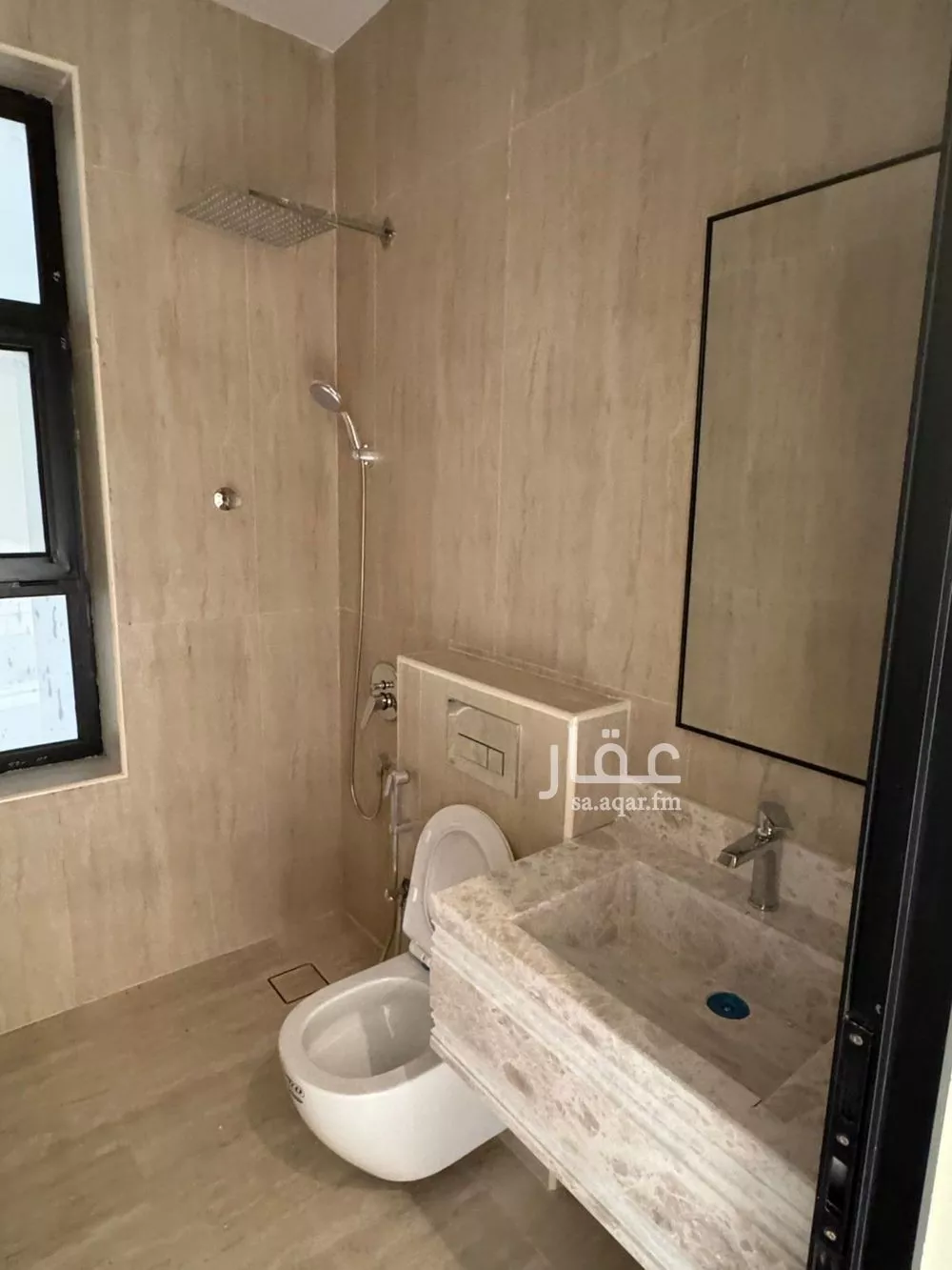 5 bedroom apartment in Al Hamra 3