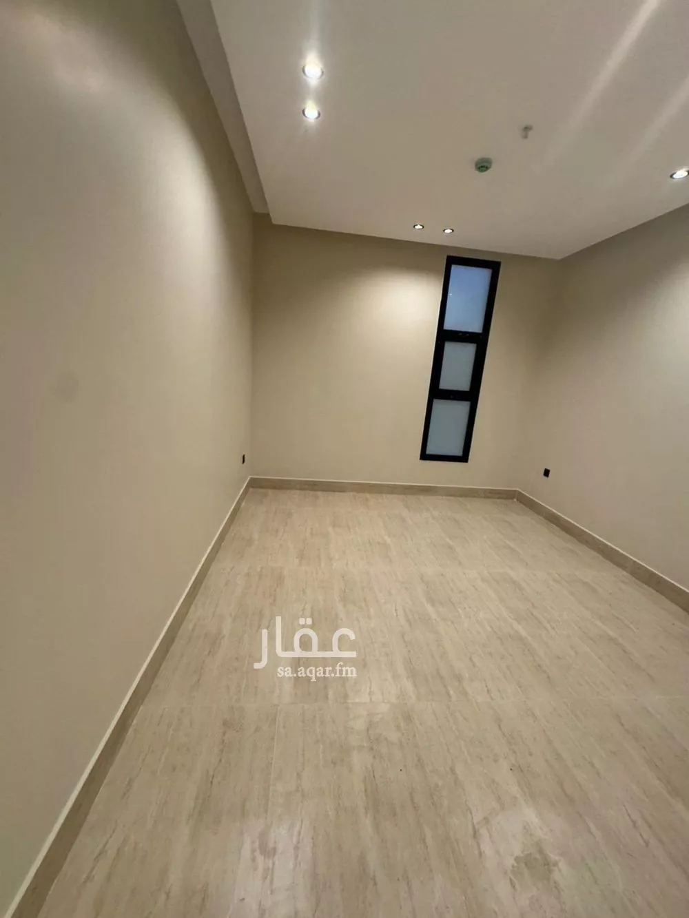 5 bedroom apartment in Al Hamra 9
