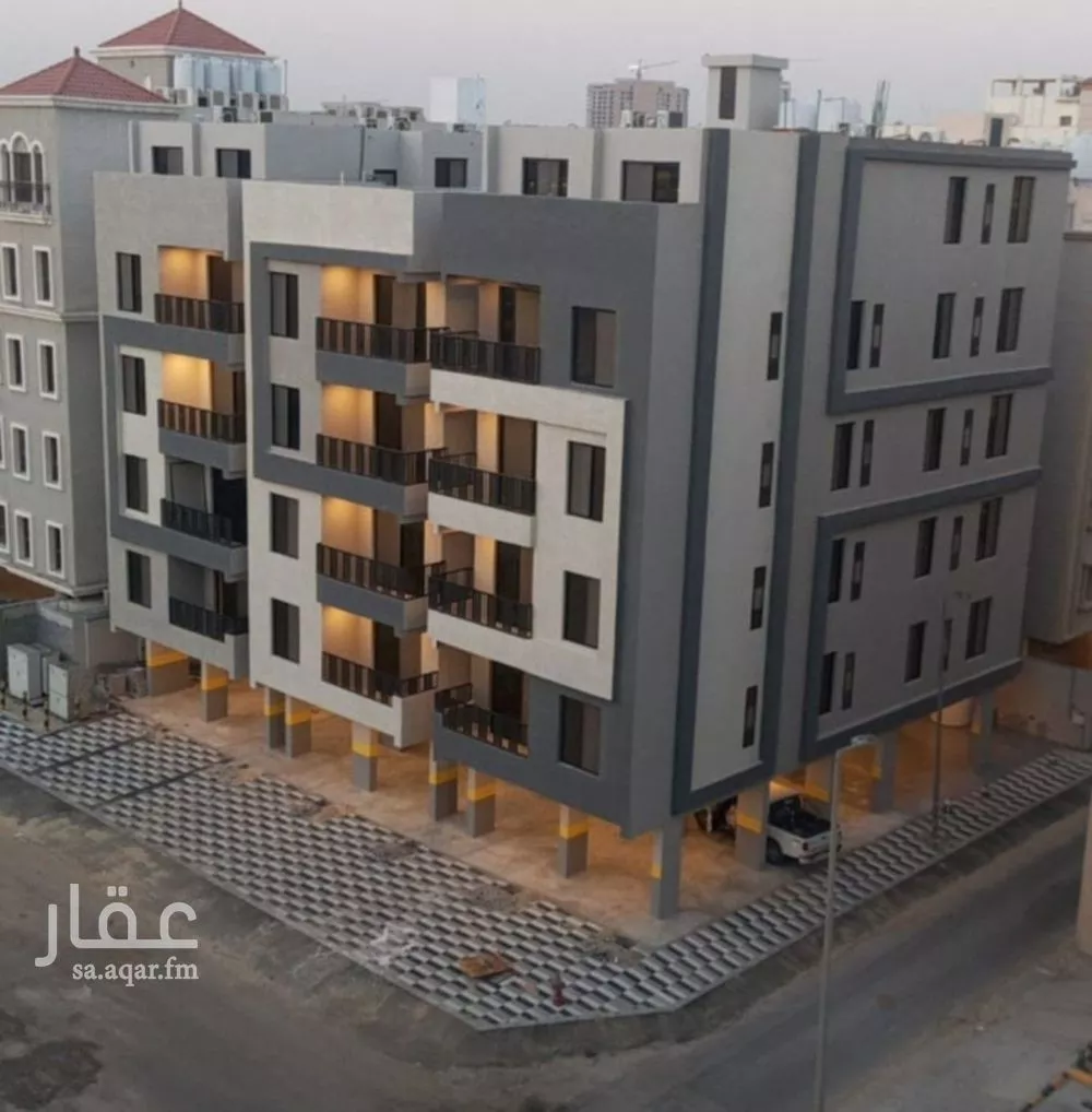 5 bedroom apartment in Al Hamra 3