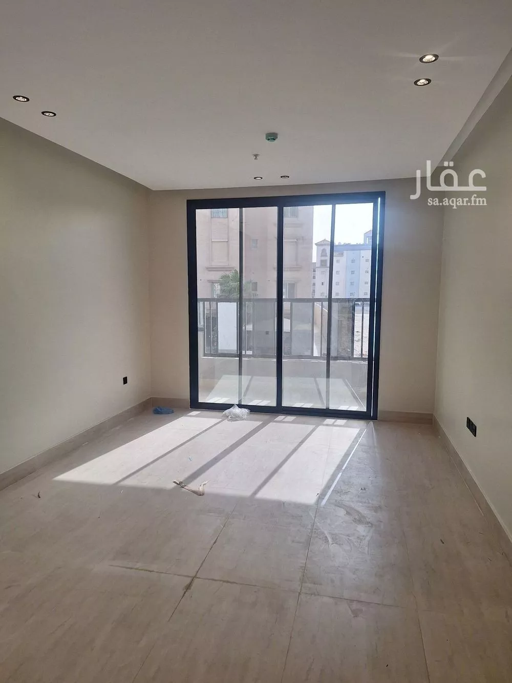5 bedroom apartment in Al Hamra 11