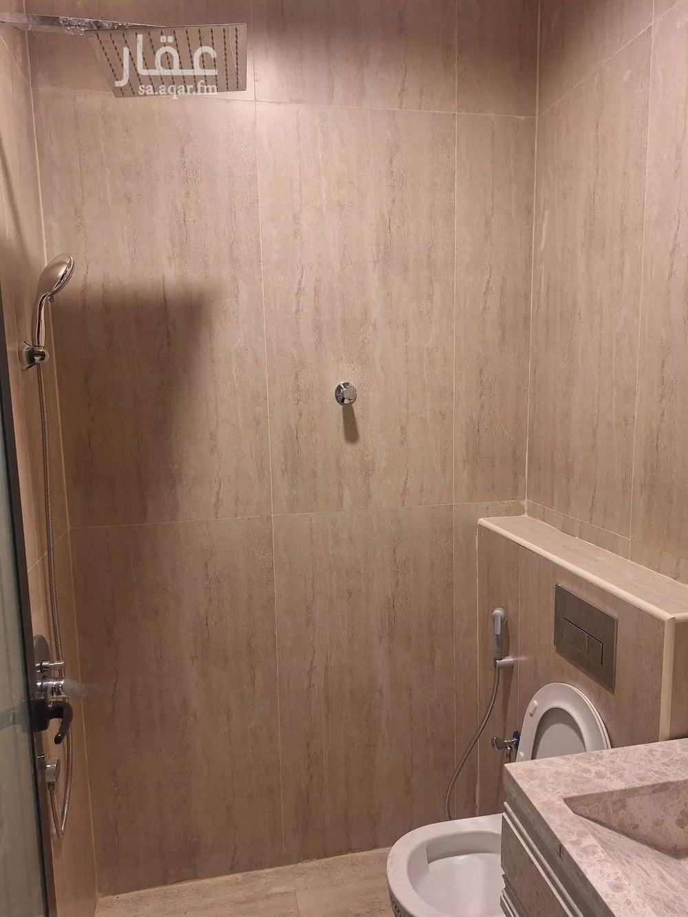 5 bedroom apartment in Al Hamra 15