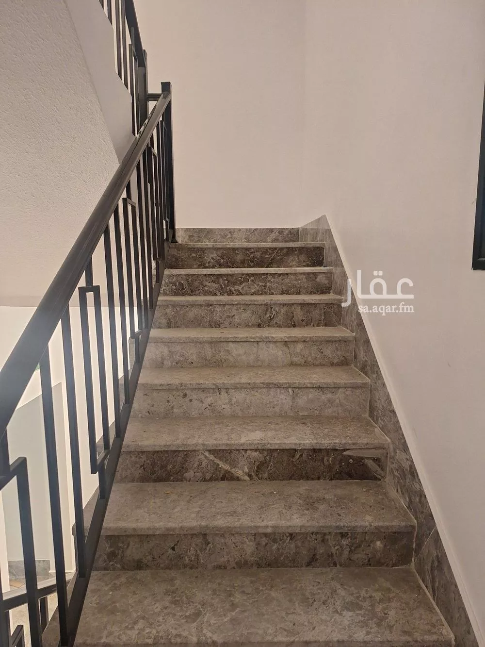 5 bedroom apartment in Al Hamra 7