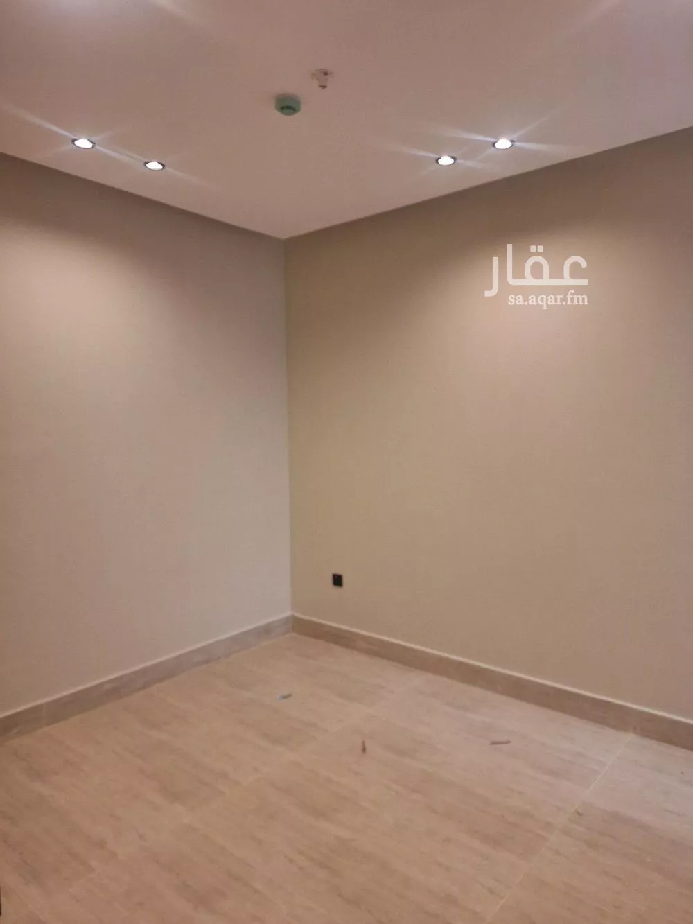 5 bedroom apartment in Al Hamra 9