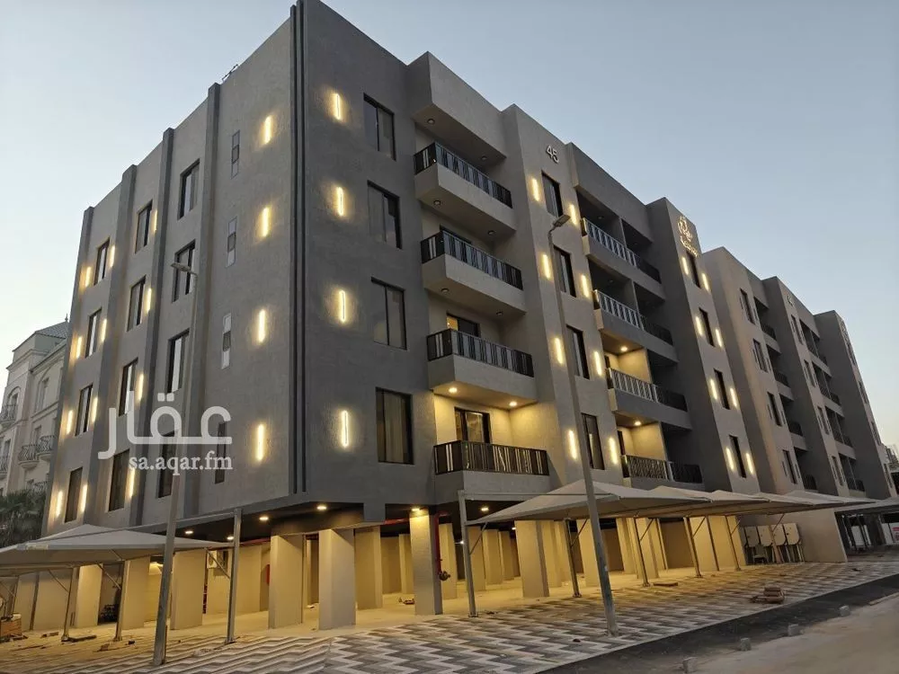 5 bedroom apartment in Al Hamra 14