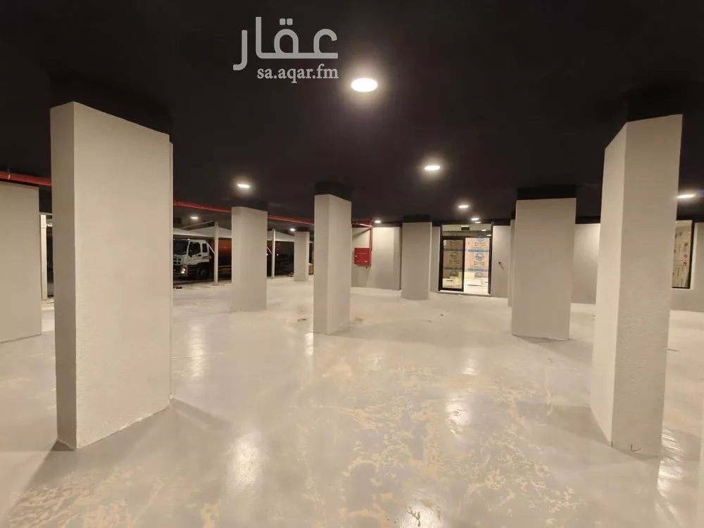 5 bedroom apartment in Al Hamra 4