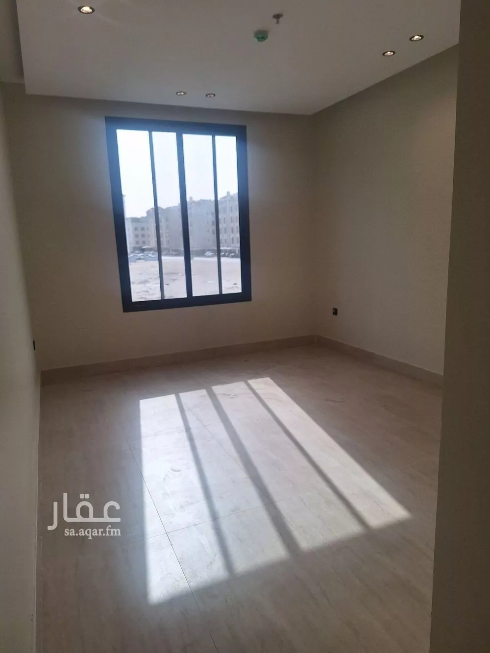 5 bedroom apartment in Al Hamra 8