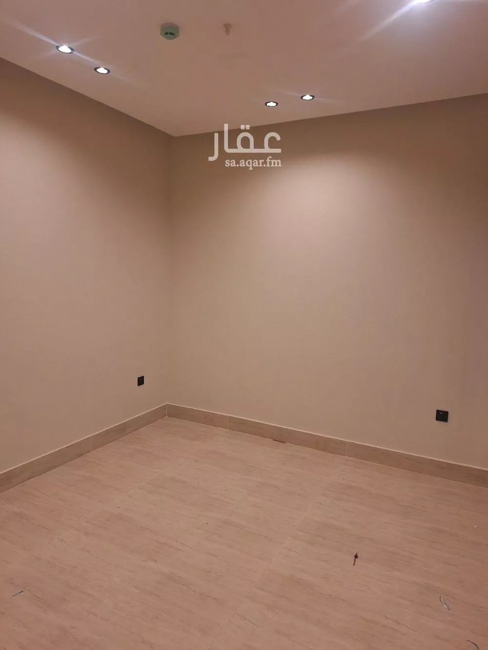 شقة 5 غرف في الحمرا 6