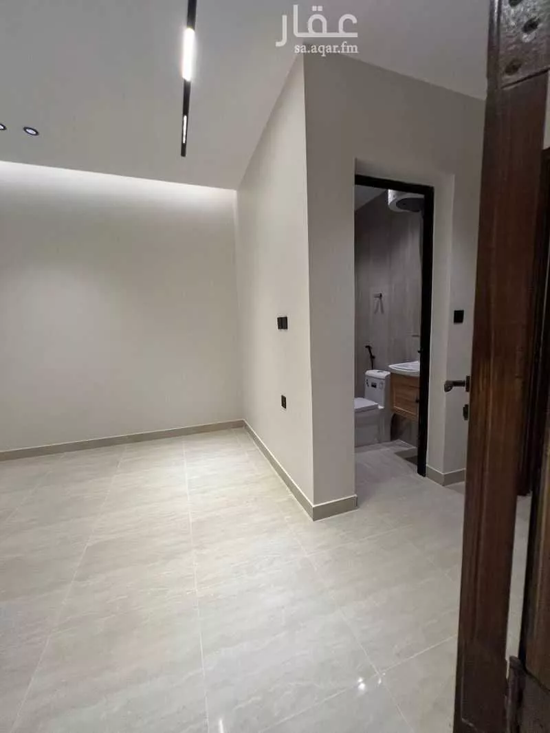 5 bedroom apartment in Al Hamra 12