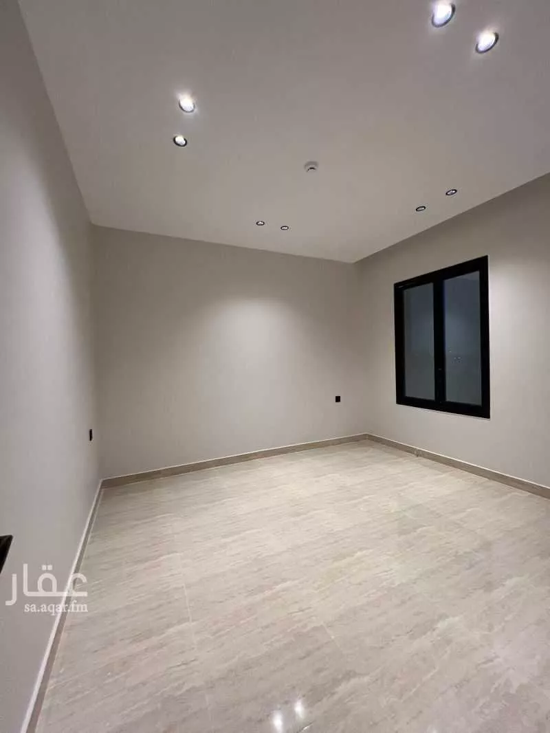 شقة 5 غرف في الحمرا 12