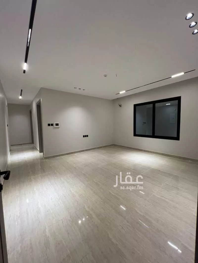شقة 5 غرف في الحمرا 10