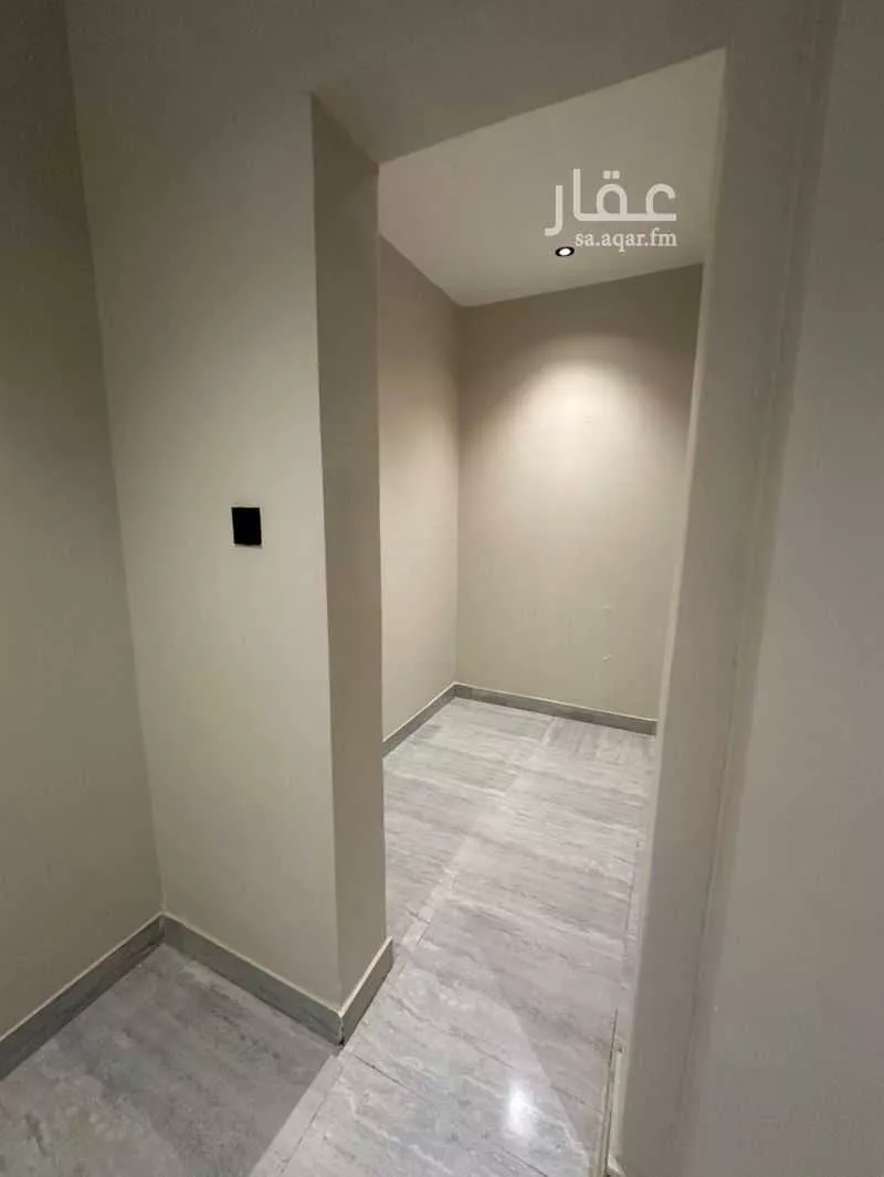 شقة 5 غرف في الحمرا 5