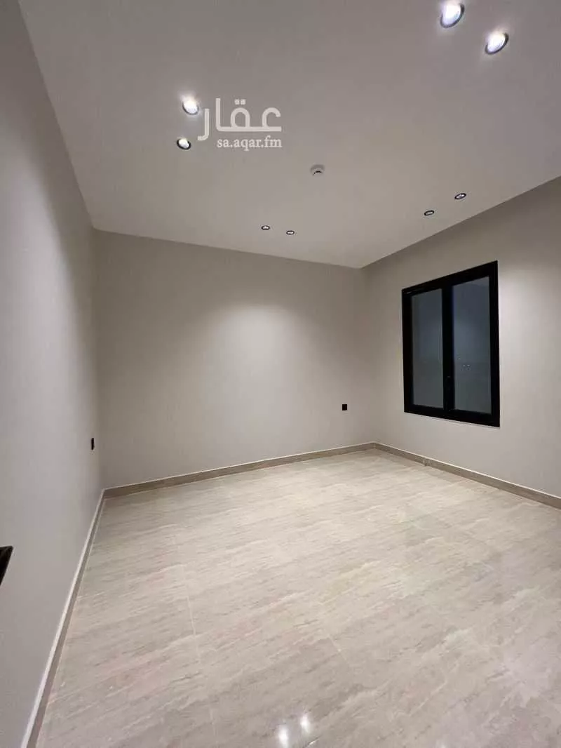 4 bedroom apartment in Al Hamra, Eastern Province 11