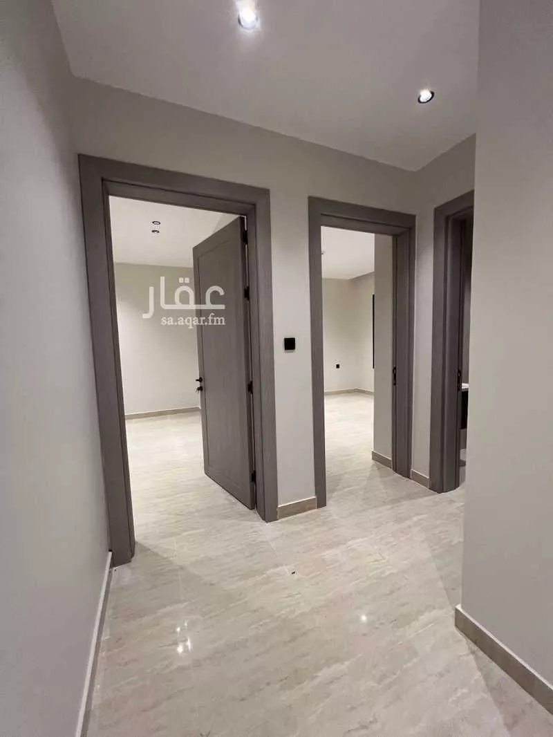 4 bedroom apartment in Al Hamra, Eastern Province 13