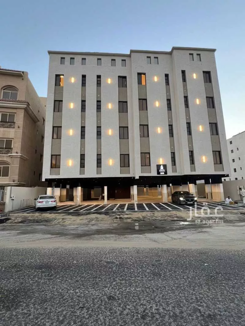4 bedroom apartment in Al Hamra 5