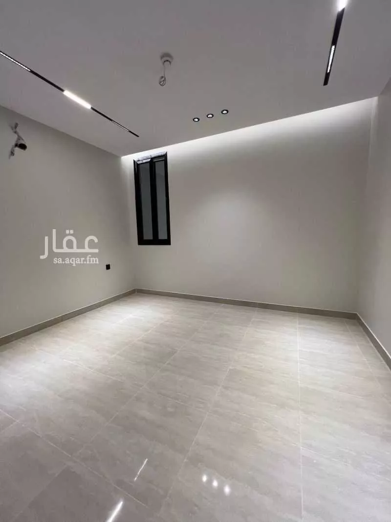 شقة 5 غرف في الحمرا 8