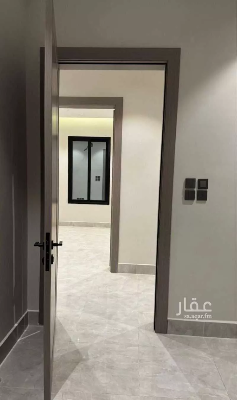 شقة 3 غرف في الحمرا 10