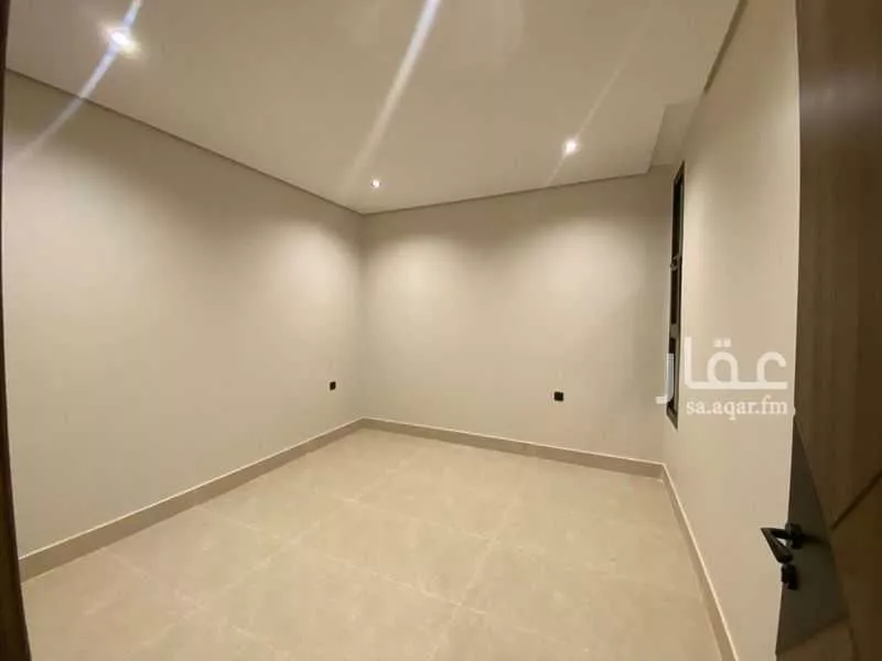 شقة 5 غرف في الحمرا 8