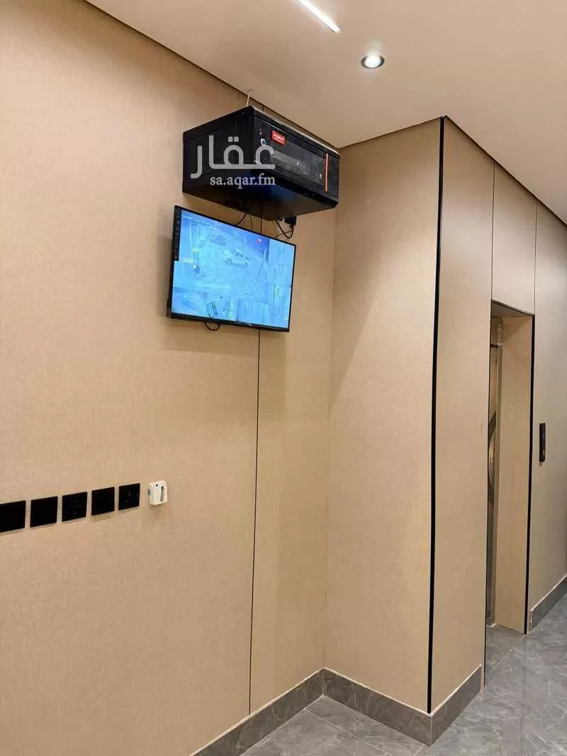 10 bedroom apartment in Al Hamra 5