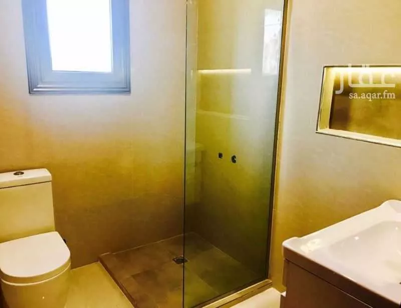 شقة 4 غرف في الحمرا 12