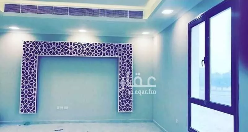 شقة 4 غرف في الحمرا 19