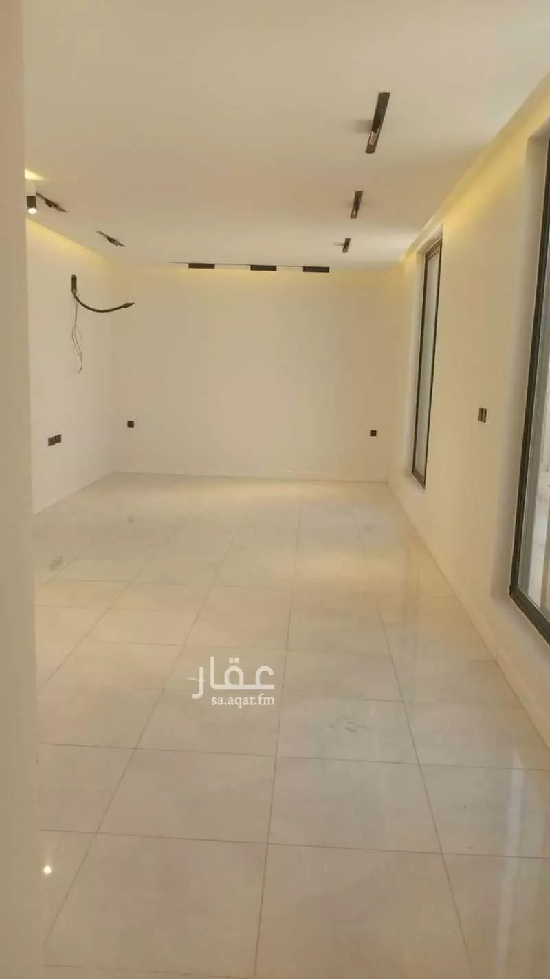 شقة 4 غرف في الحمرا 6