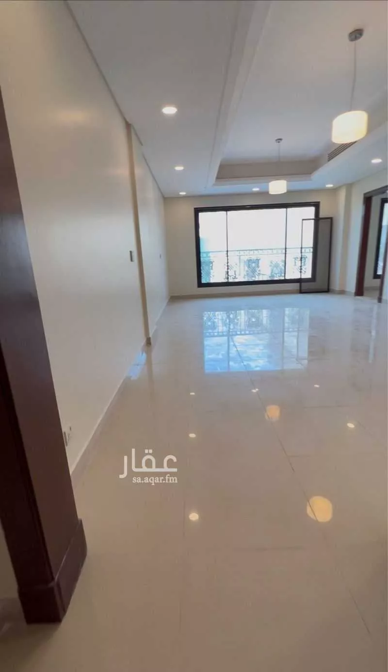 شقة 4 غرف في الروابي 6