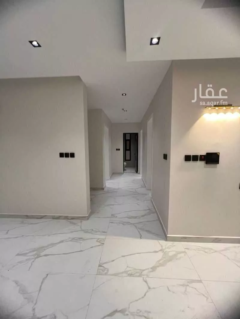 شقة 4 غرف في الحمرا 12