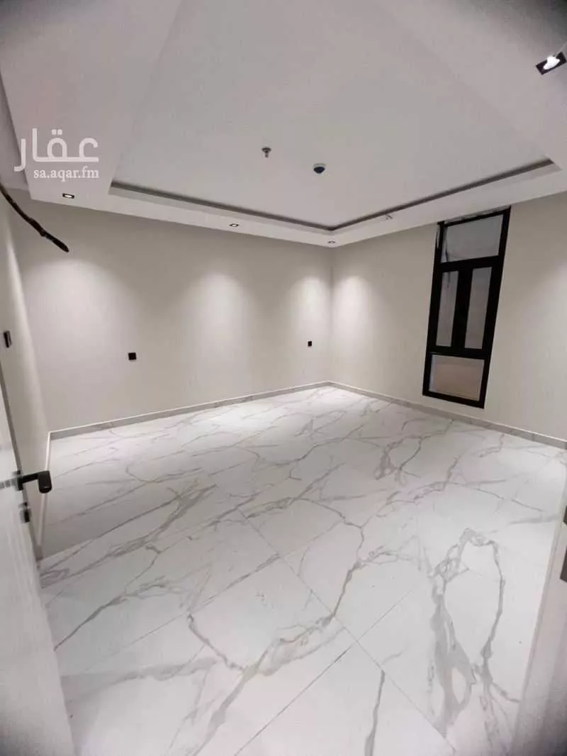 شقة 4 غرف في الحمرا 17