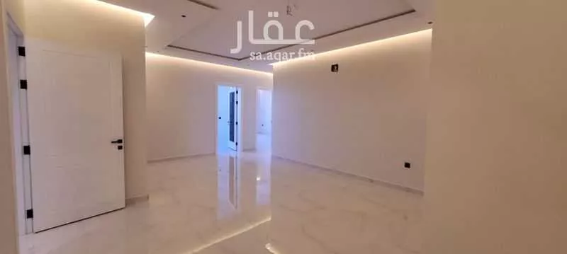 8 bedroom floor in Al Aqiq 18
