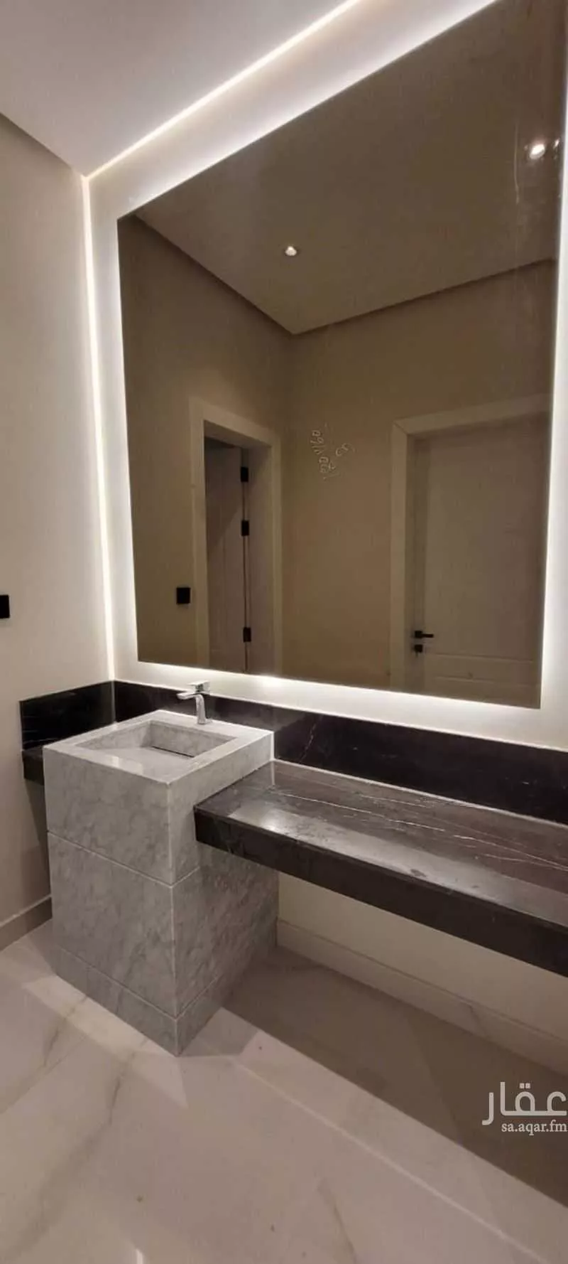 8 bedroom floor in Al Aqiq 21