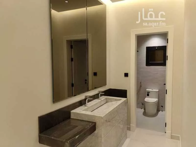 8 bedroom floor in Al Aqiq 9