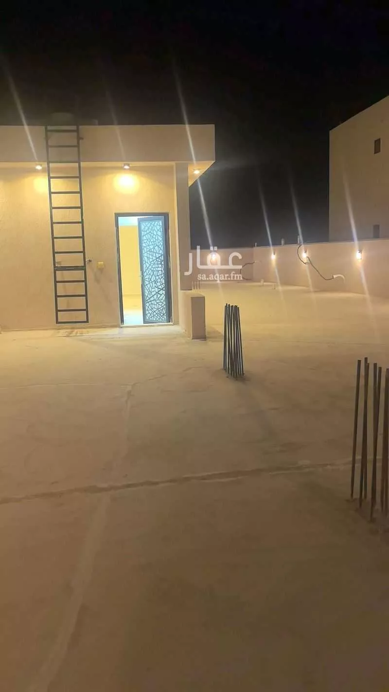 8 bedroom floor in Al Lulu 22