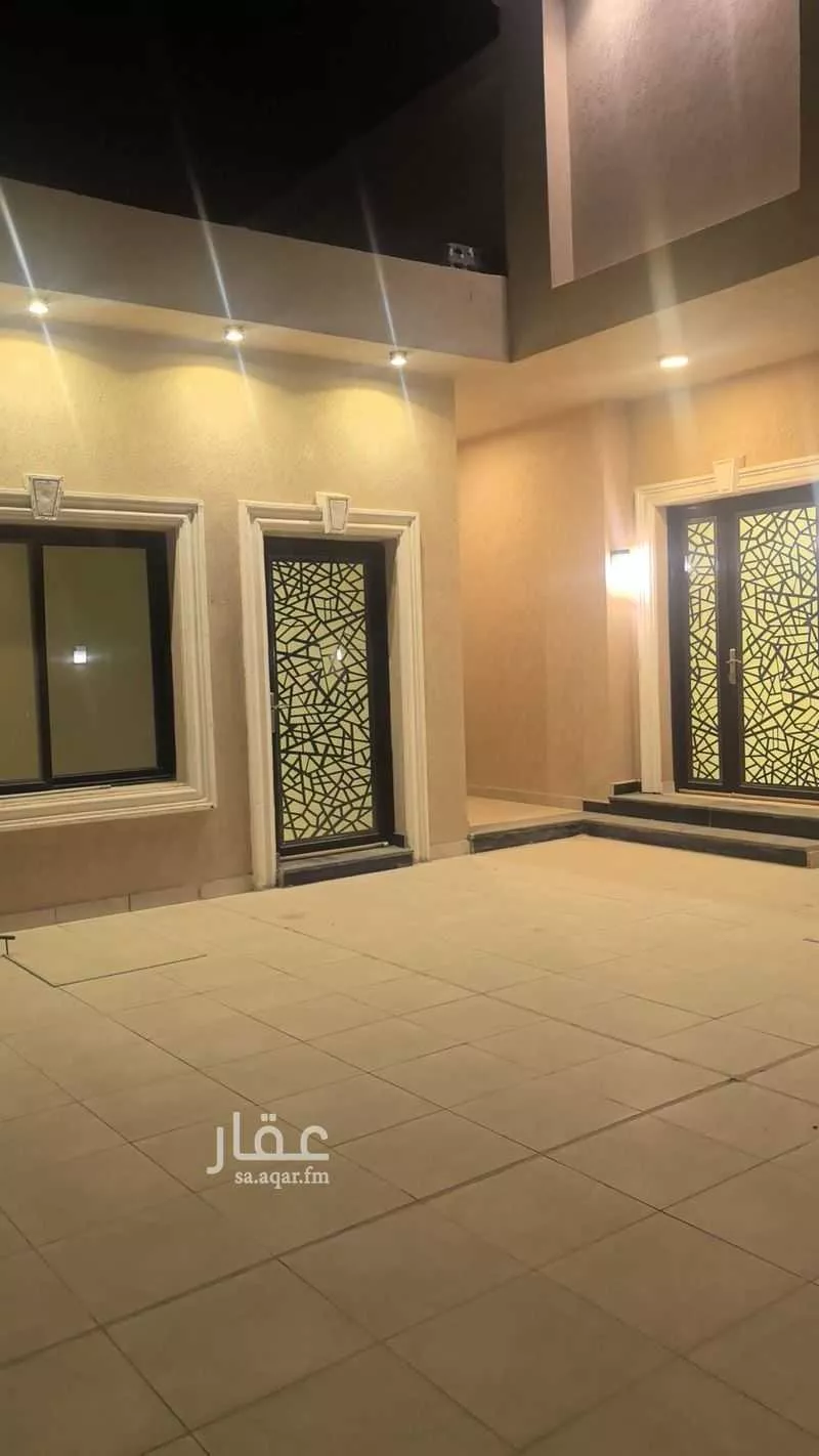8 bedroom floor in Al Lulu 7
