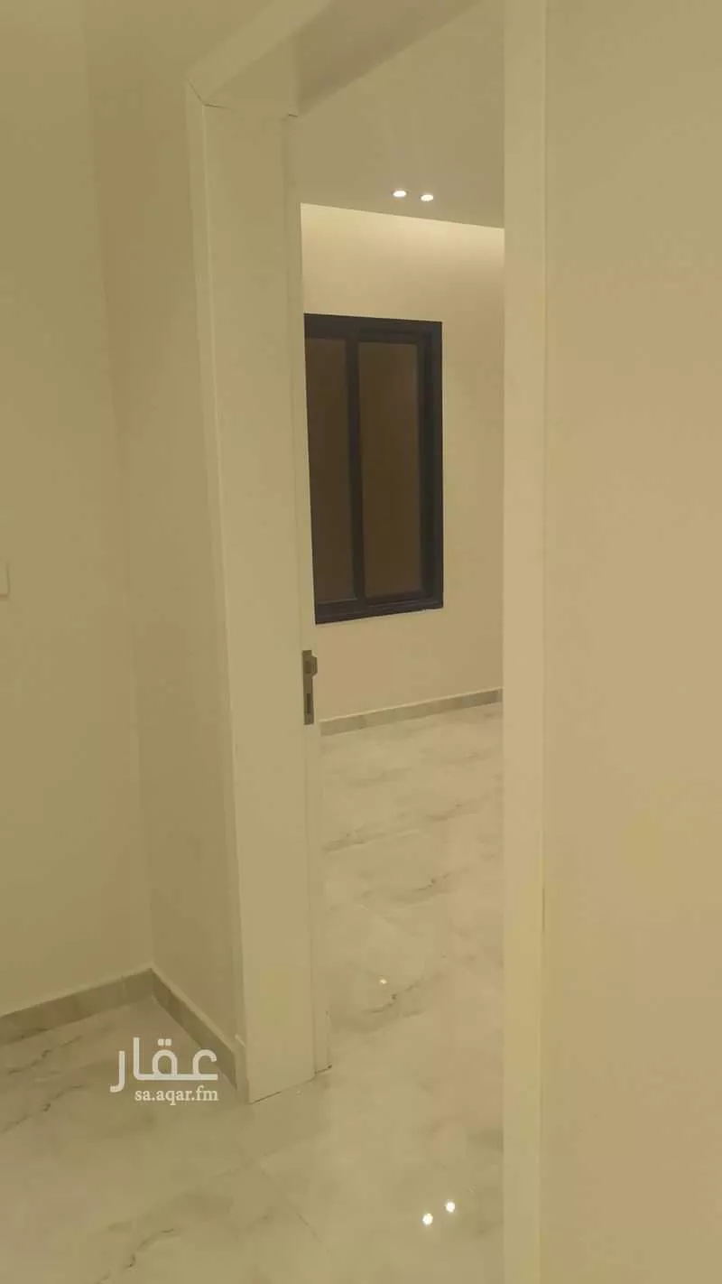 8 bedroom floor in Al Lulu 9