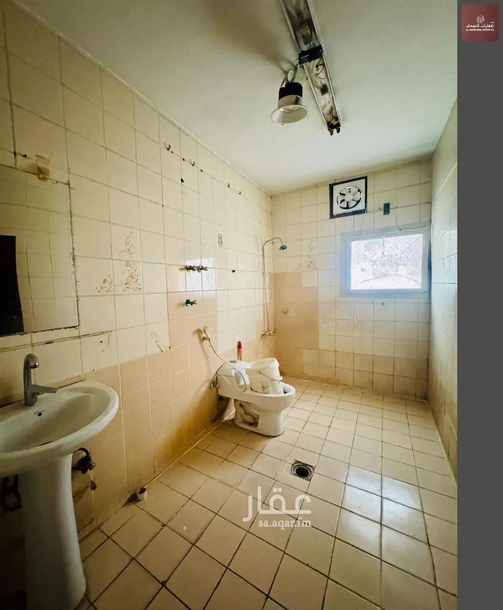 651 sqm building in South Al Khobar 11