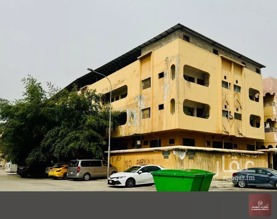 651 sqm building in South Al Khobar 4
