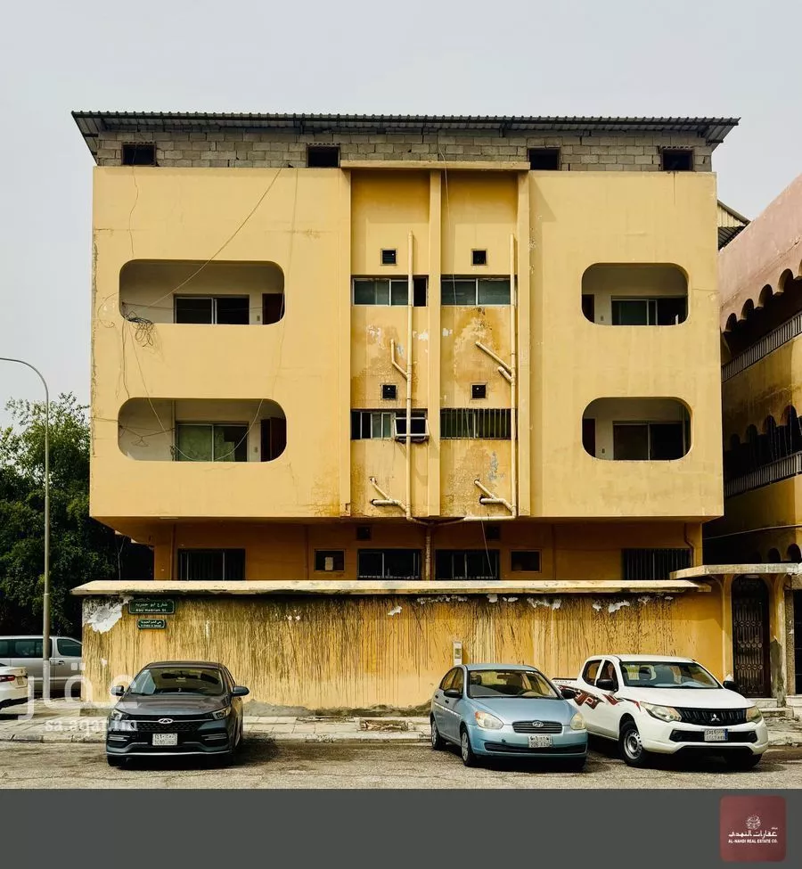 651 sqm building in South Al Khobar 5