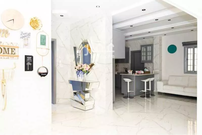 5 bedroom villa in Al Shati, Jeddah 14
