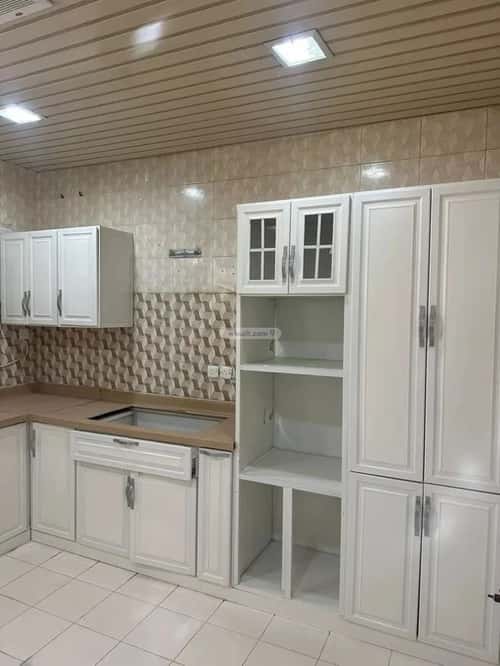 2 bedroom apartment in Al Maizilah 4