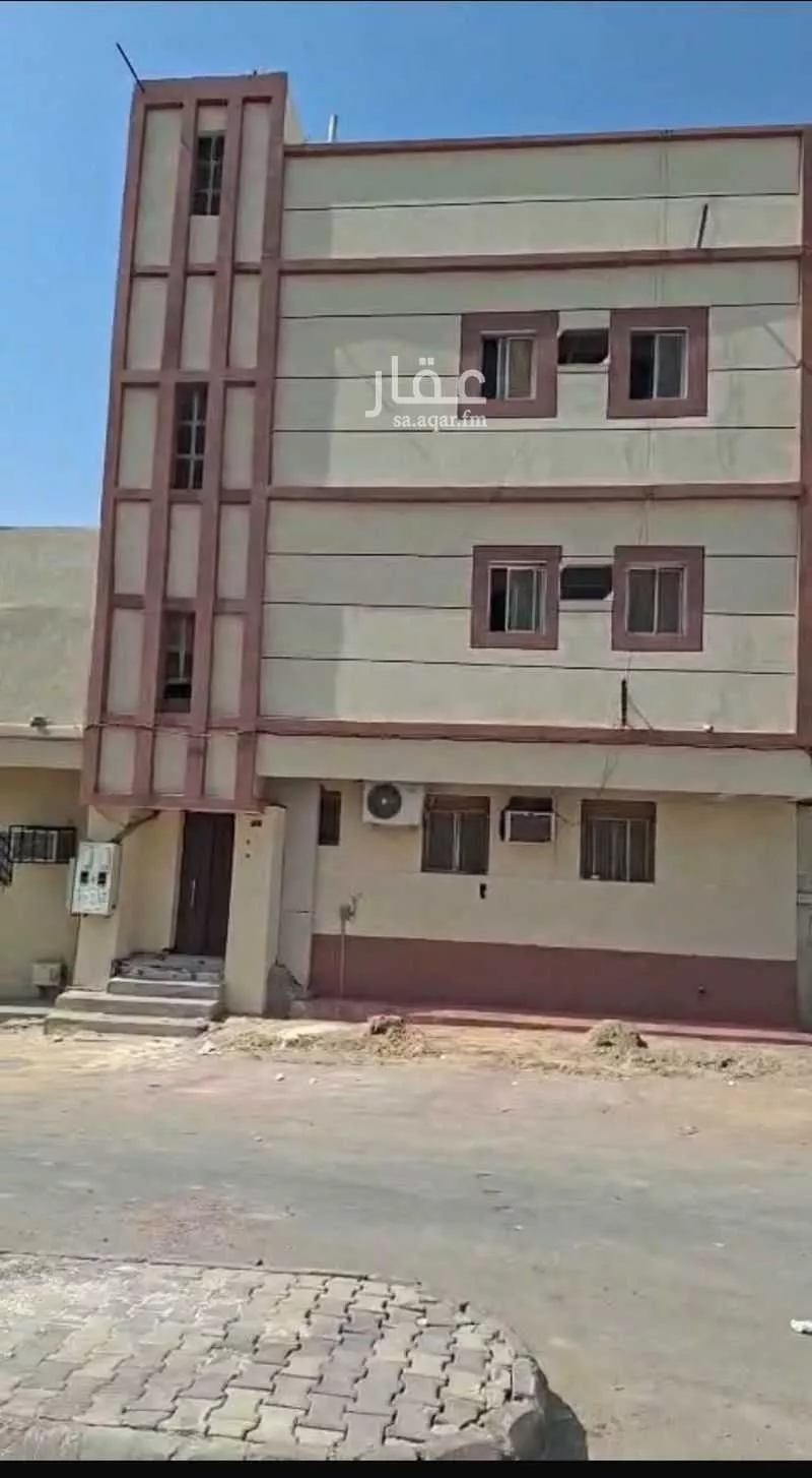 14 bedroom building in Ghubairah, Riyadh