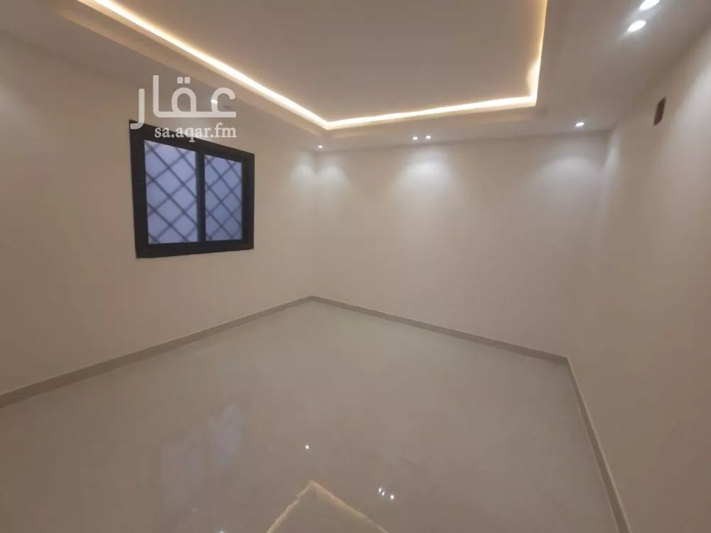 دور 5 غرف في طيبة 7
